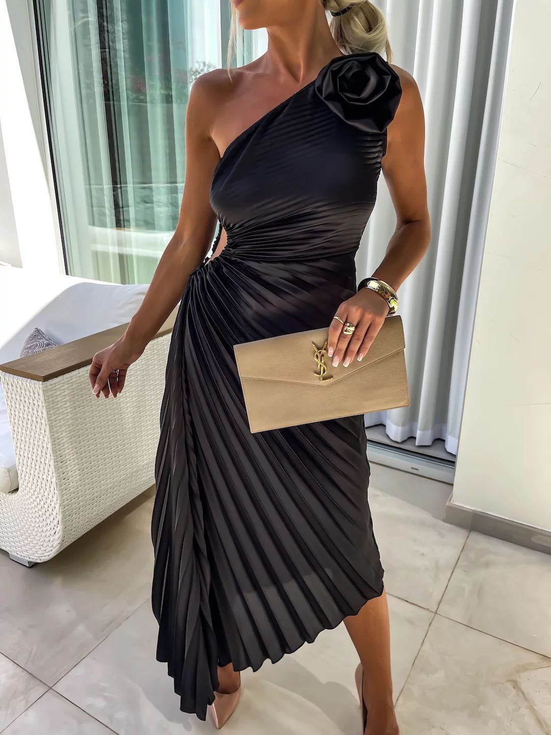 Élodie | Vestido con hombros fruncidos