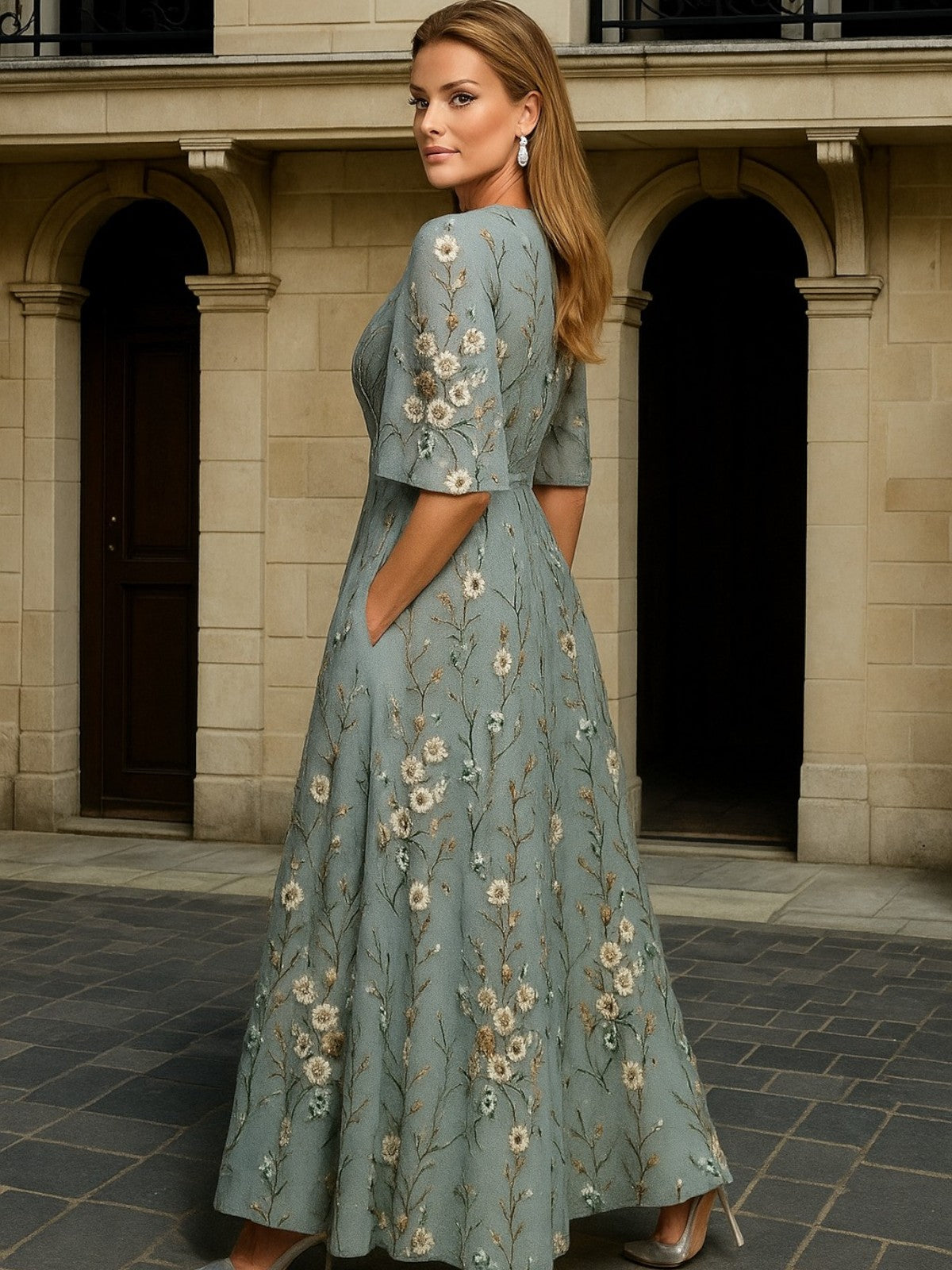 Hazel | Elegante Vestido Maxi Boho con Cinturón y Escote en V